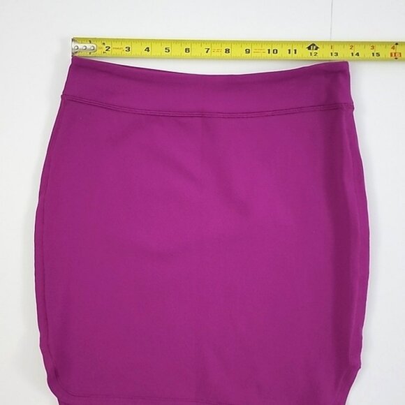 Lululemon City Skirt Regal Plum Cottony Soft Luon Stretch Size 6 - Picture 10 of 13